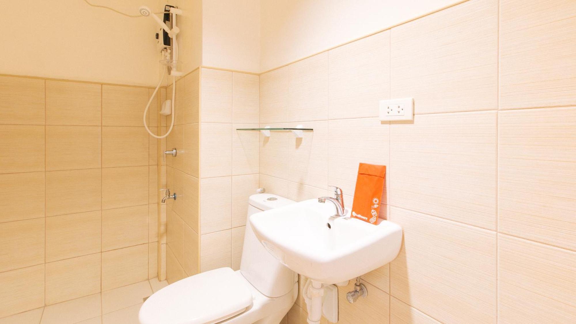 Reddoorz Plus At Alpina Heights Paranaque Paranaque City Bagian luar foto