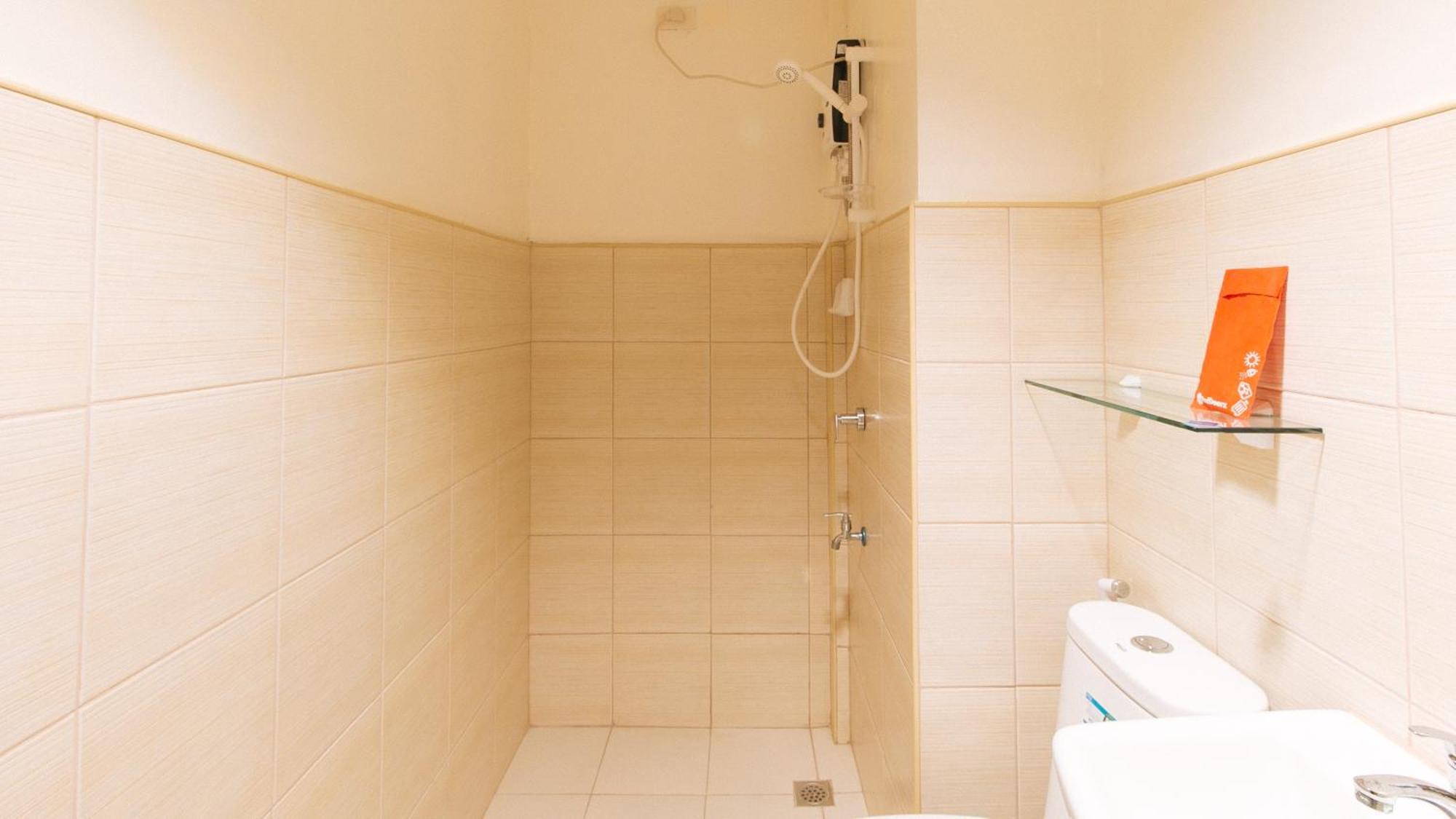 Reddoorz Plus At Alpina Heights Paranaque Paranaque City Bagian luar foto
