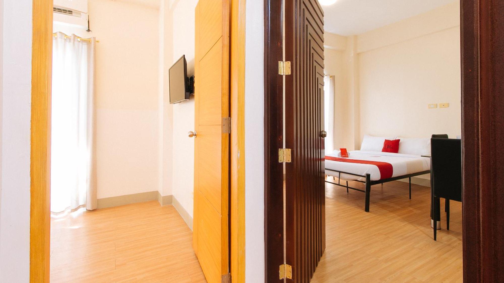 Reddoorz Plus At Alpina Heights Paranaque Paranaque City Bagian luar foto