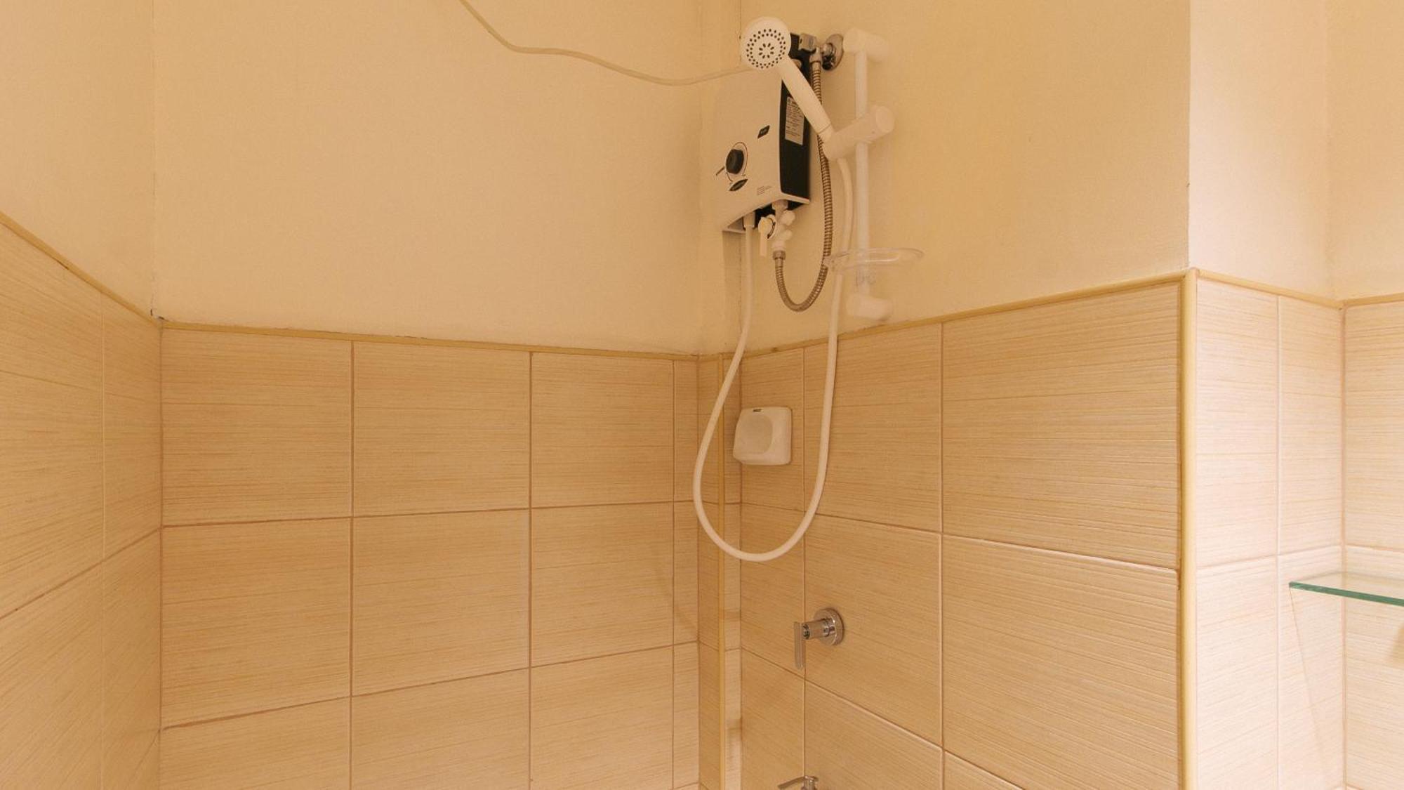 Reddoorz Plus At Alpina Heights Paranaque Paranaque City Bagian luar foto