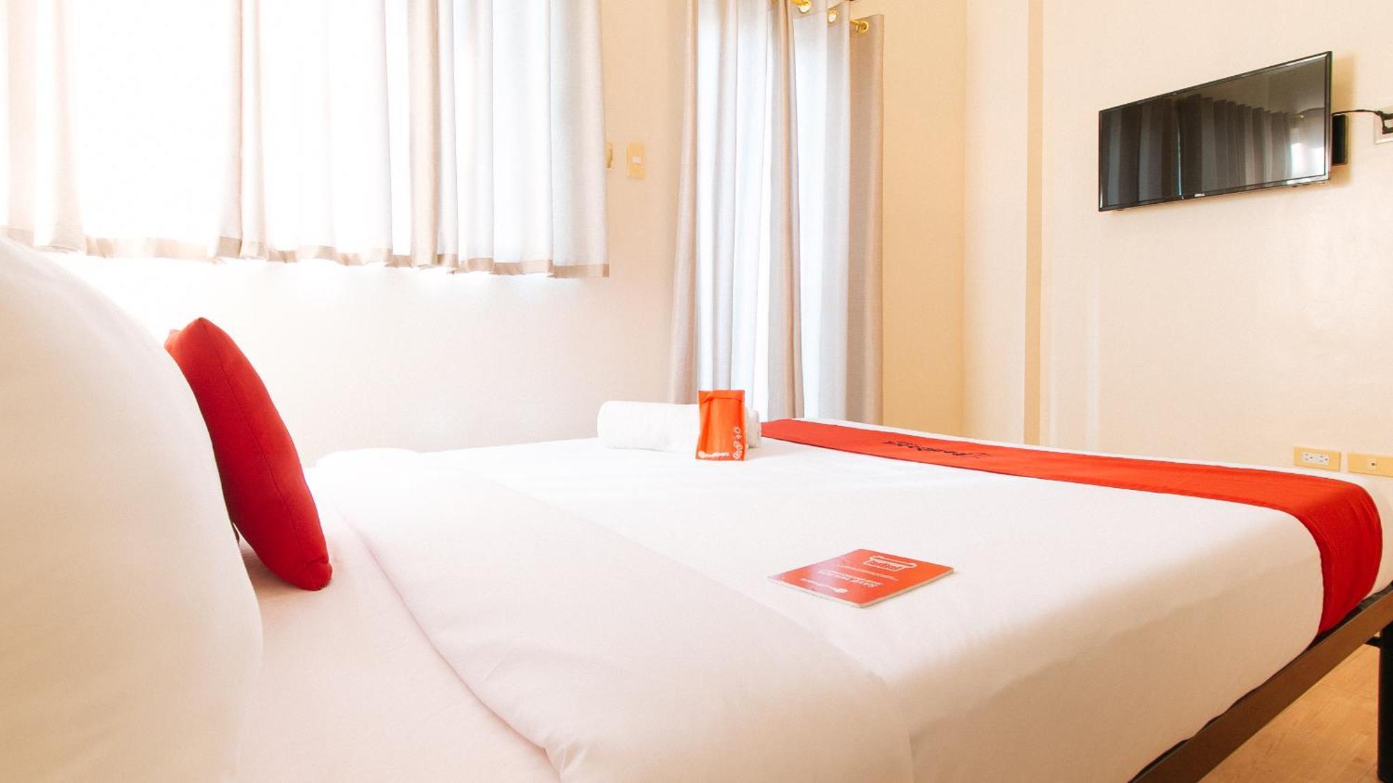 Reddoorz Plus At Alpina Heights Paranaque Paranaque City Bagian luar foto