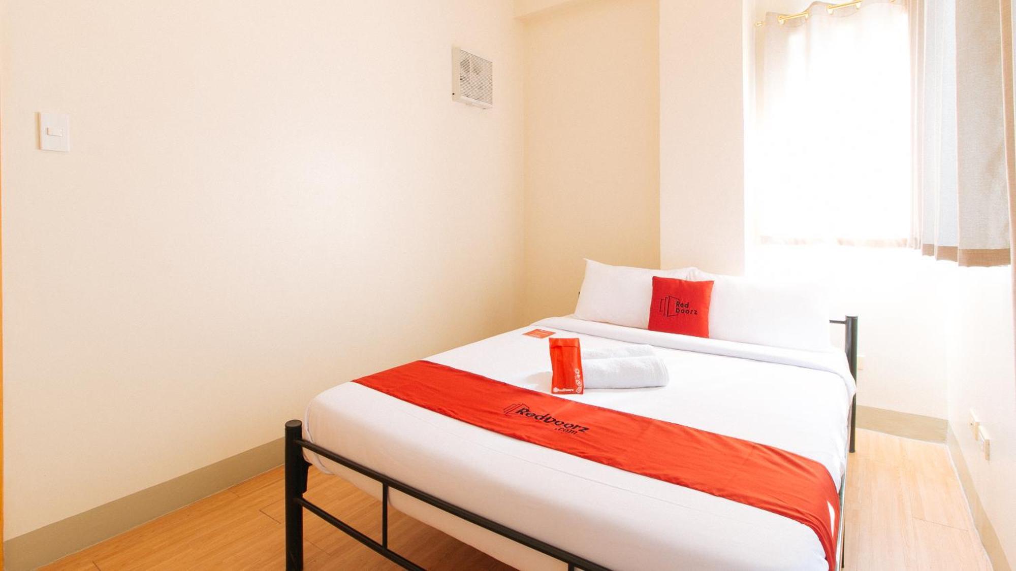 Reddoorz Plus At Alpina Heights Paranaque Paranaque City Bagian luar foto