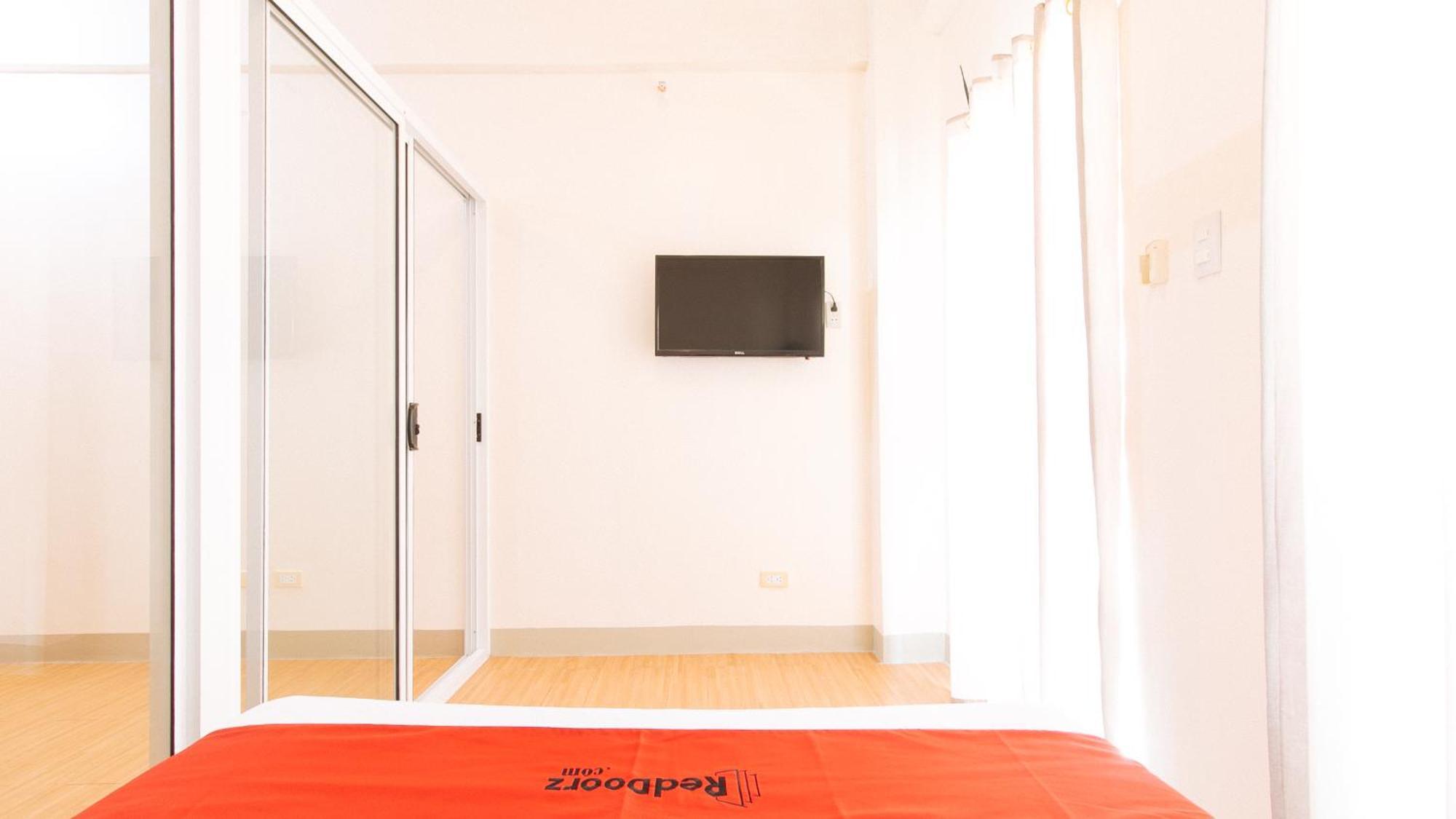 Reddoorz Plus At Alpina Heights Paranaque Paranaque City Bagian luar foto