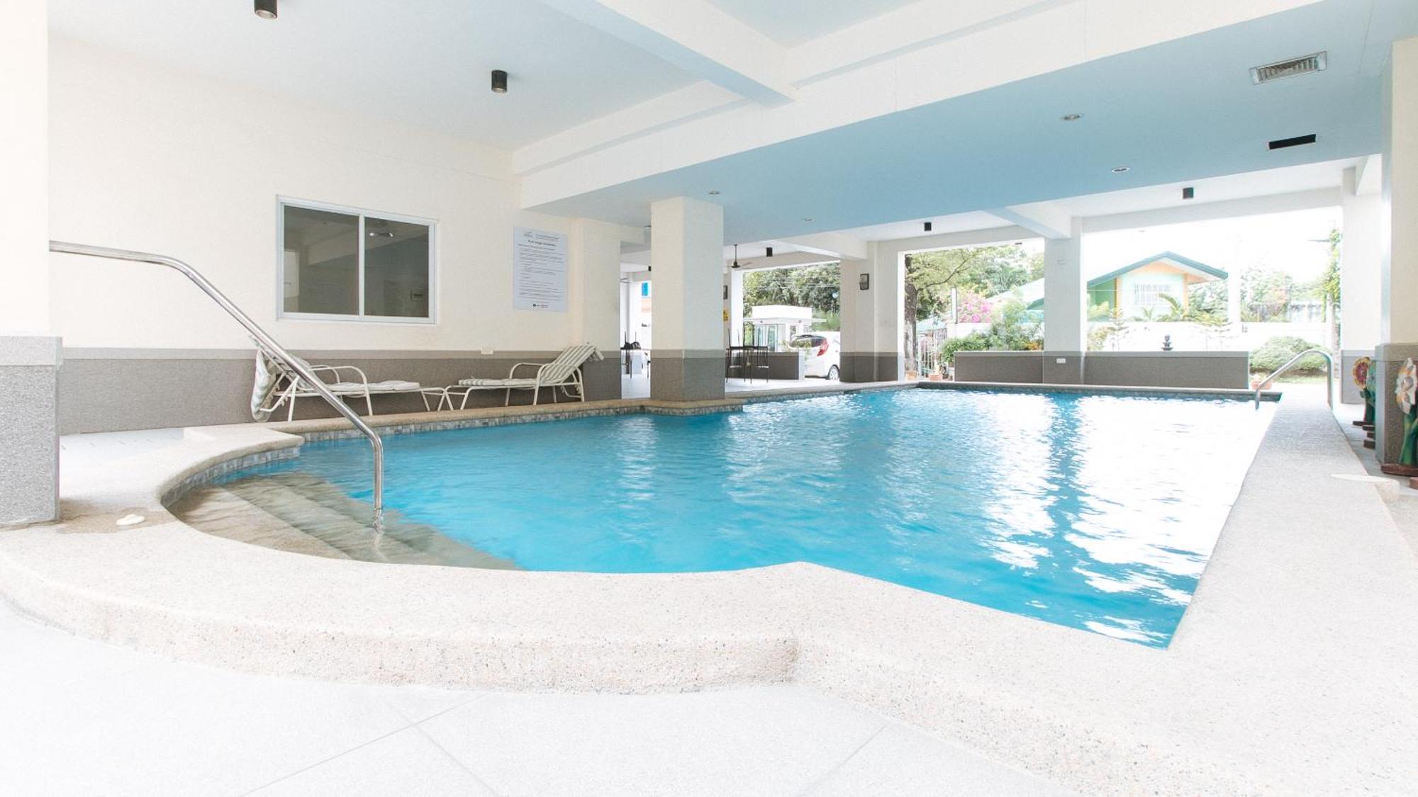 Reddoorz Plus At Alpina Heights Paranaque Paranaque City Bagian luar foto
